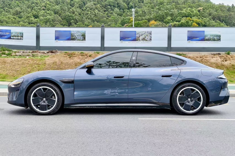 MI SU7 2024 image de voiture #8