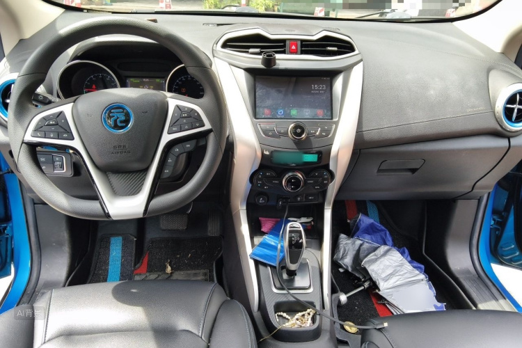 BYD Yuan New Energy 2019 car image #11