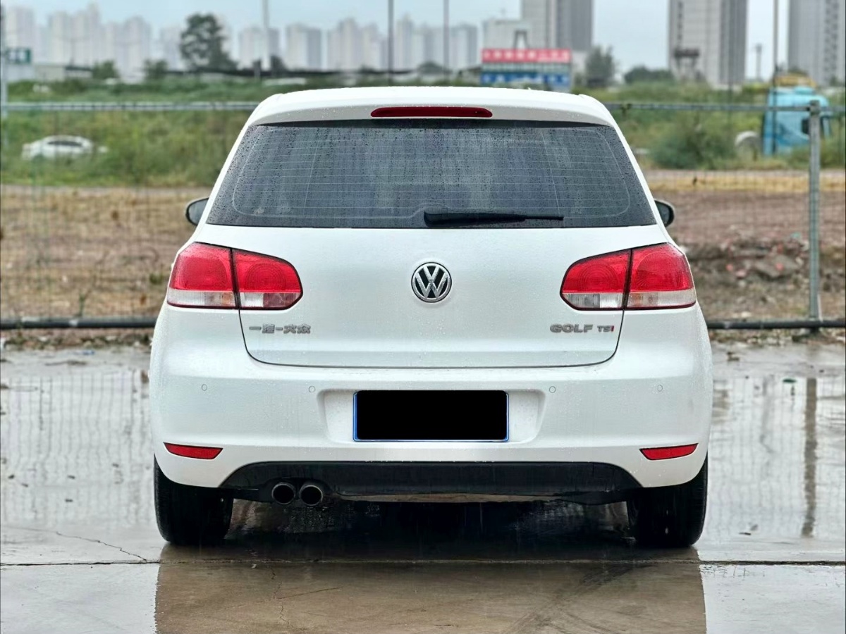 Volkswagen Golf 2014 car image #8