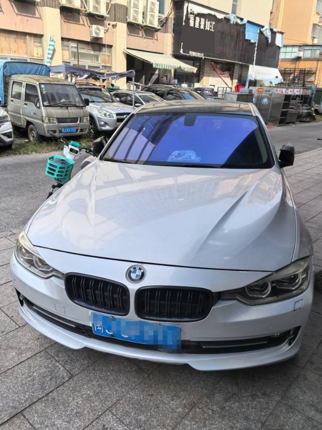 BMW 3 Series 2012 #6 BMW 3 Series 2012 car image #6