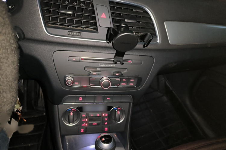 Audi Q3 2018 #23 Audi Q3 2018 car image #23