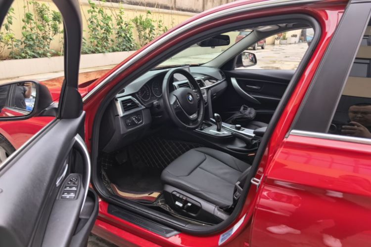 BMW 3 Series 2017 #16 BMW 3 Series 2017 car image #16