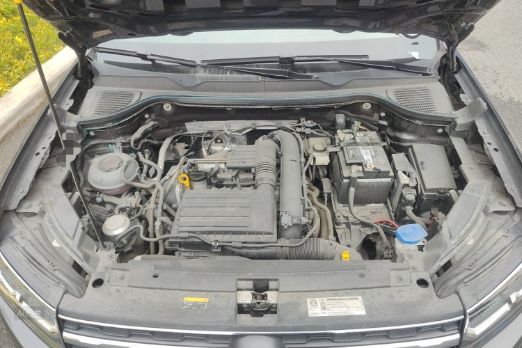 Volkswagen Tharu 2021 car image #22