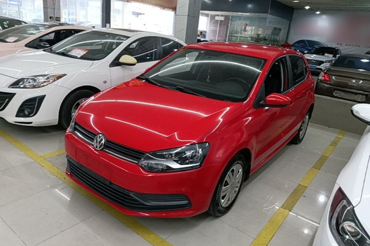 Volkswagen Polo 2019 car image #2