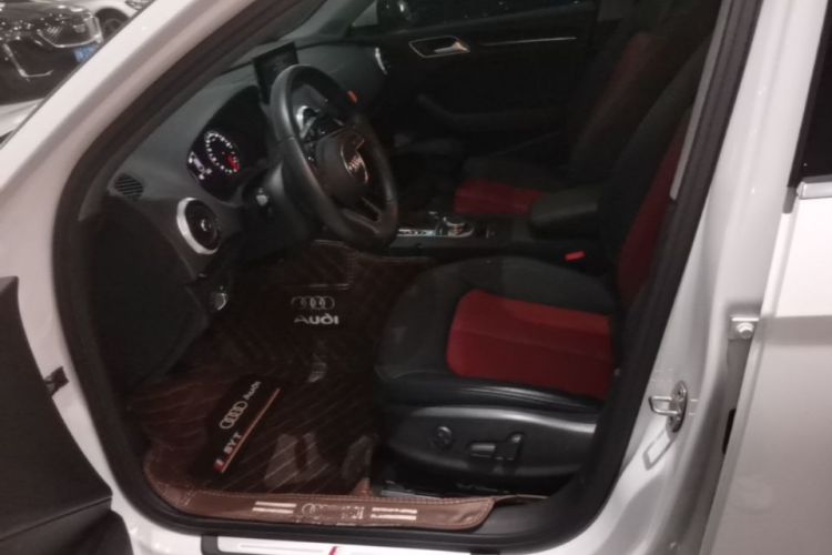 Audi A3 2019 car image #15