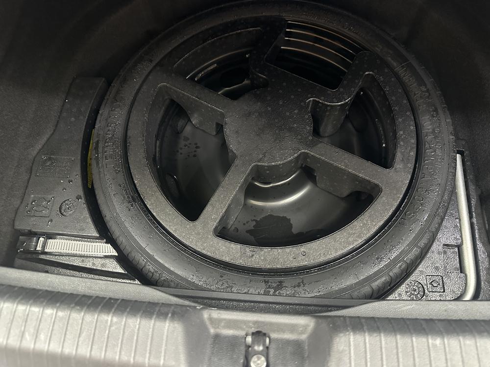 Volkswagen Golf 2021 car image #9