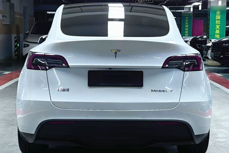 Tesla Model Y 2022 #18 Tesla Model Y 2022 immagine di auto #18