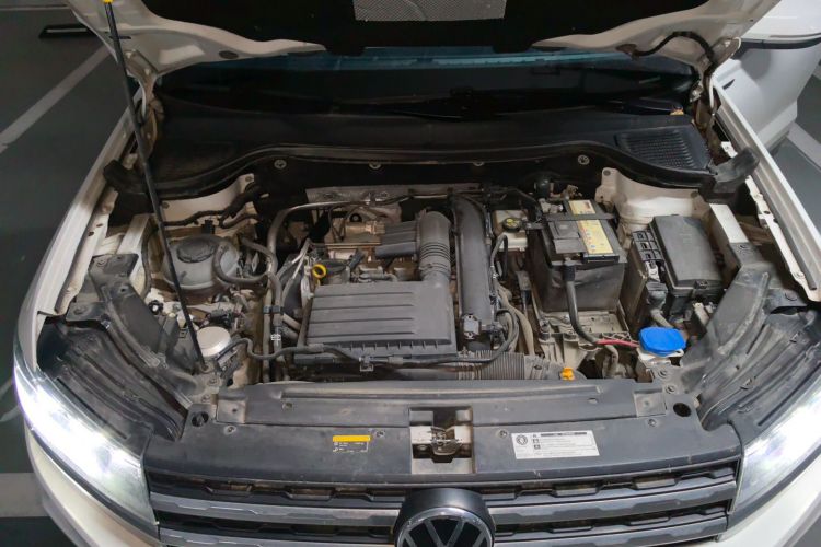 Volkswagen Tharu 2021 car image #20