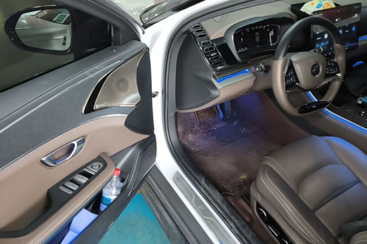 BYD Han 2022 #16 BYD Han 2022 car image #16