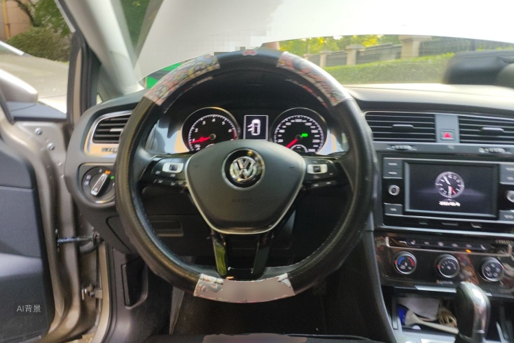 Volkswagen Golf 2018 car image #12