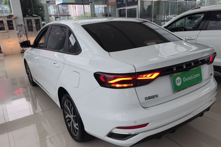 GEELY Emgrand 2025 car image #5