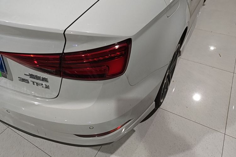 Audi A3 2018 immagine di auto #8