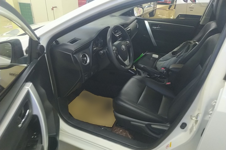 Toyota Corolla 2018 #16 Toyota Corolla 2018 car image #16