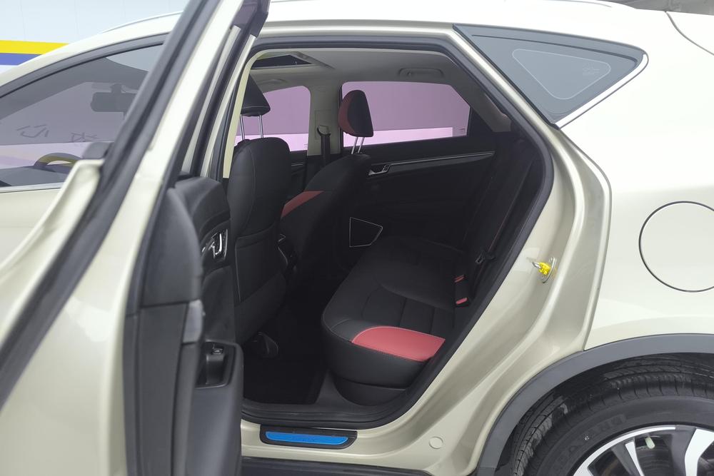 GEELY Emgrand GS 2021 car image #16