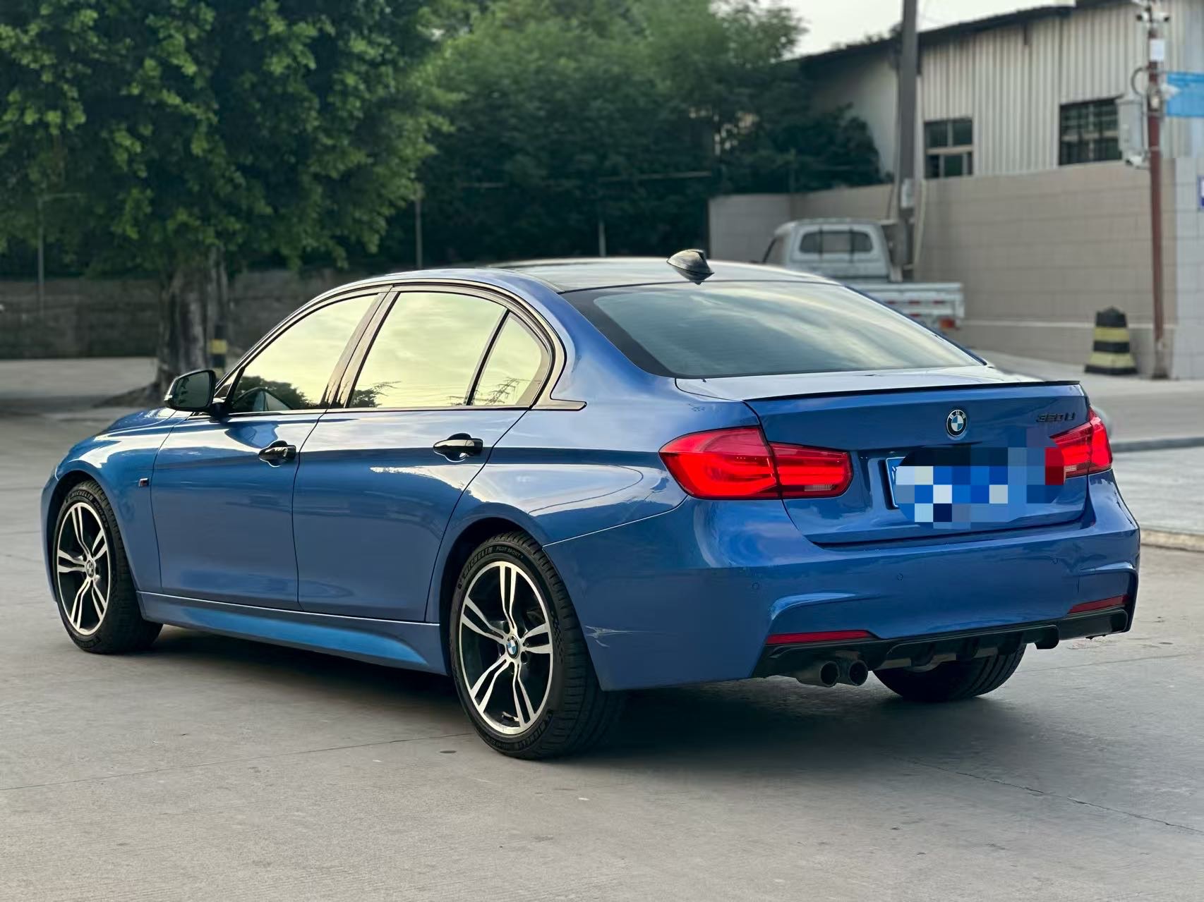 BMW 3 Series 2017 #6 BMW 3 Series 2017 car image #6