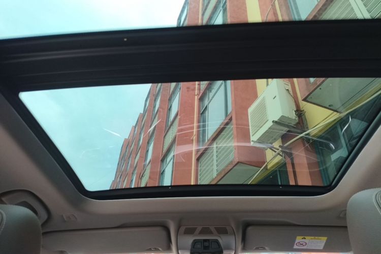 BMW X1 2019 car image #18