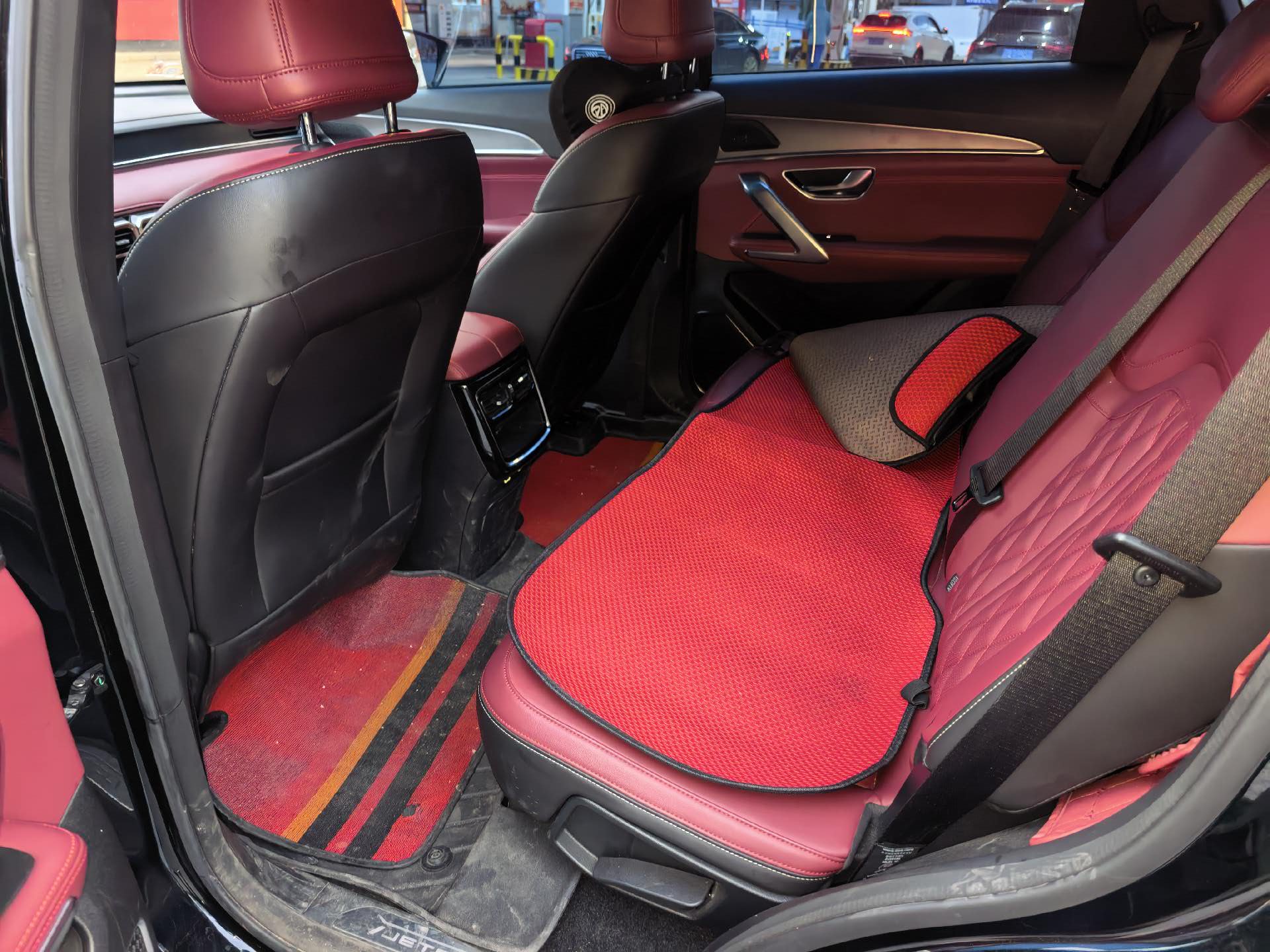 Jetour X70 PLUS 2024 #8 Jetour X70 PLUS 2024 car image #8