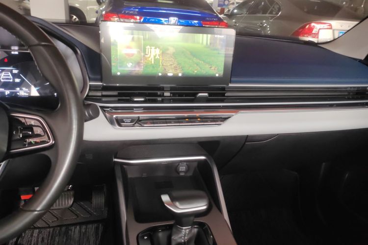 GEELY Emgrand 2022 imagem de carro #13