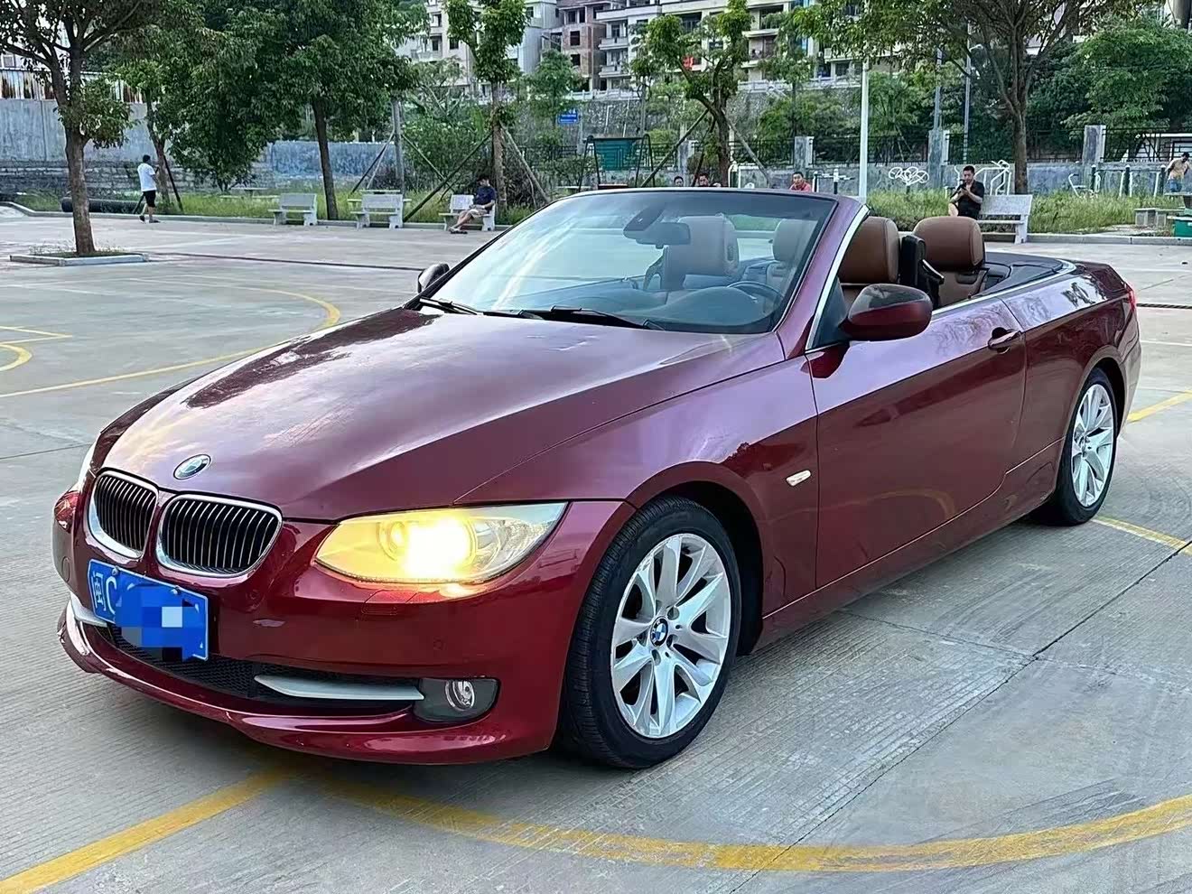 BMW 3 Series (Imported) 2011 car image 