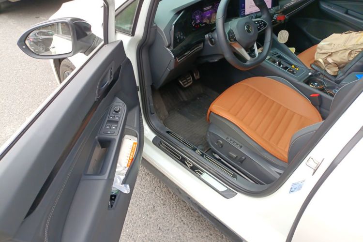 Volkswagen Golf 2022 #9 Volkswagen Golf 2022 car image #9