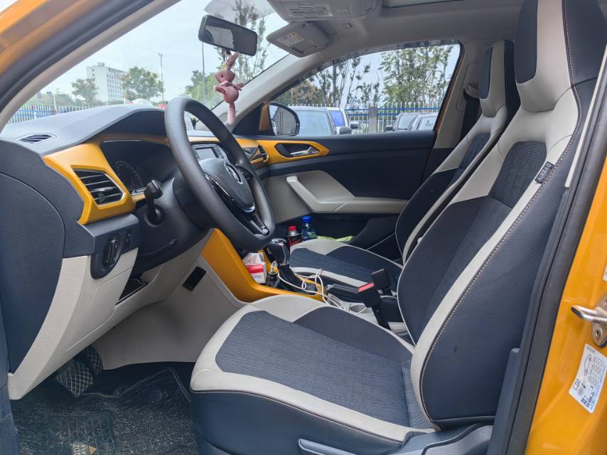 Volkswagen T-Cross 2021 #6 Volkswagen T-Cross 2021 car image #6