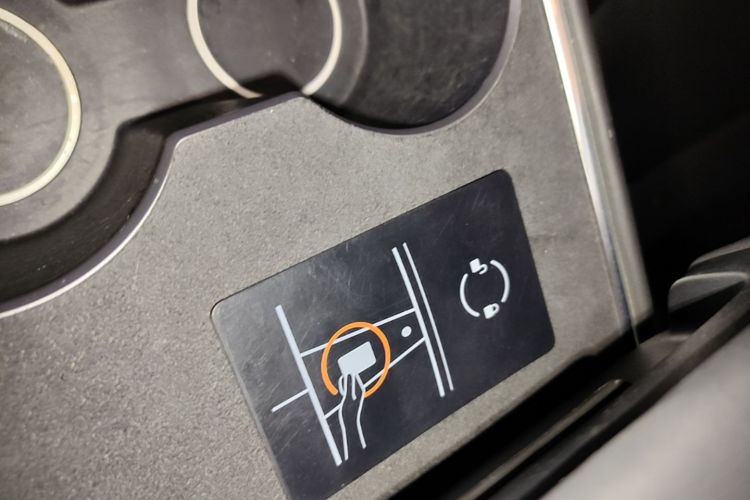 Tesla Model 3 2021 car image #9