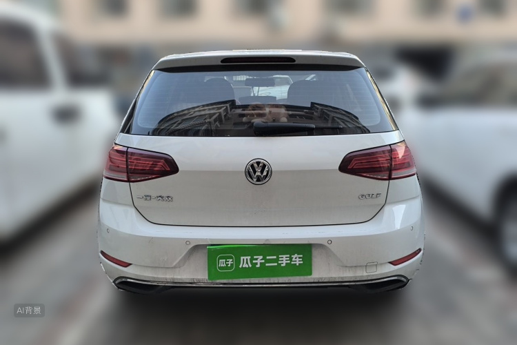 Volkswagen Golf 2018 car image #6