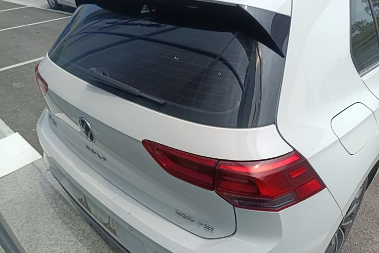 Volkswagen Golf 2024 car image #6