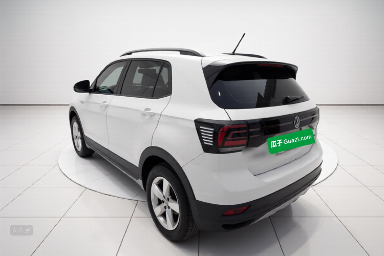 Volkswagen T-Cross 2019 #5 Volkswagen T-Cross 2019 car image #5