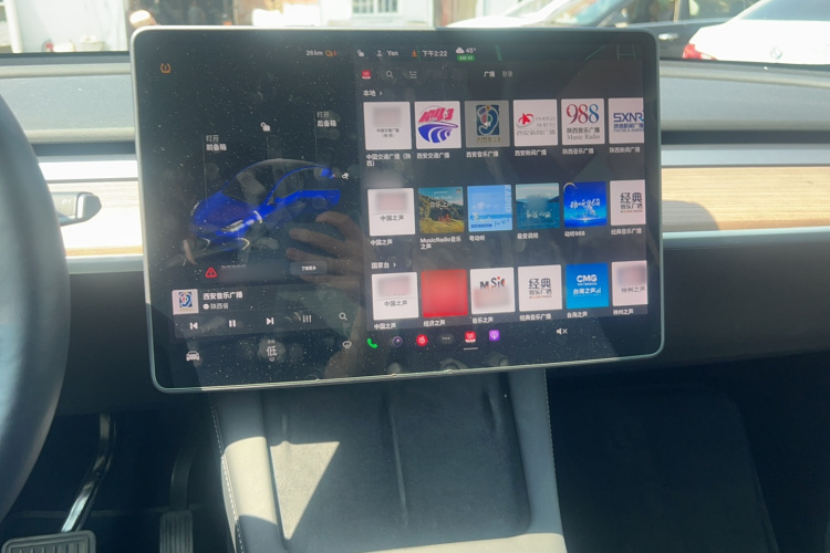 Tesla Model Y 2021 #12 Tesla Model Y 2021 car image #12