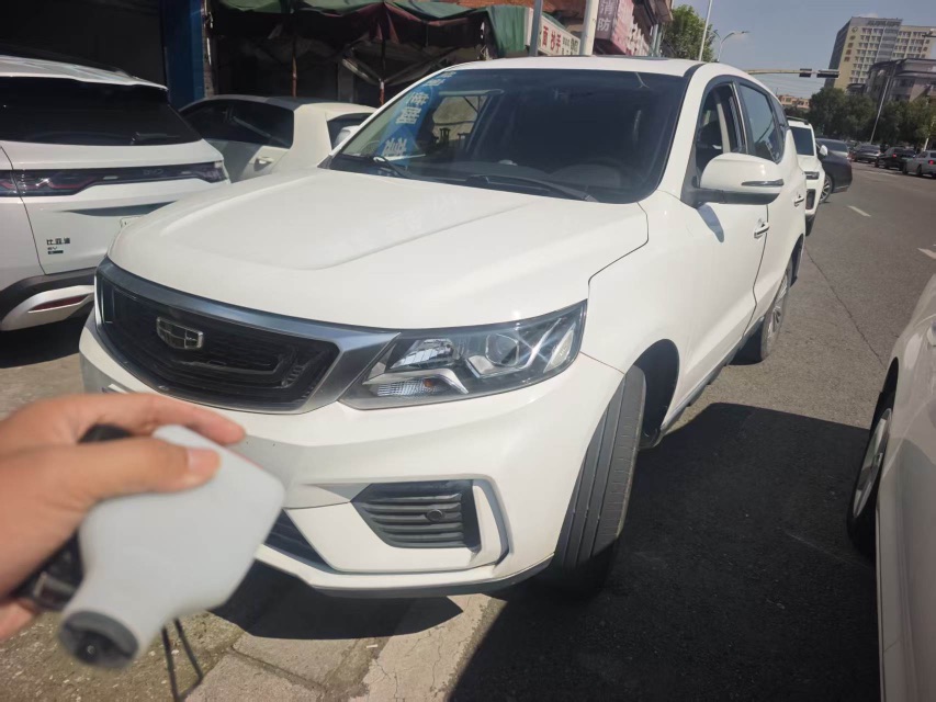 GEELY Vision X6 2020 GEELY Vision X6 2020 immagine di auto