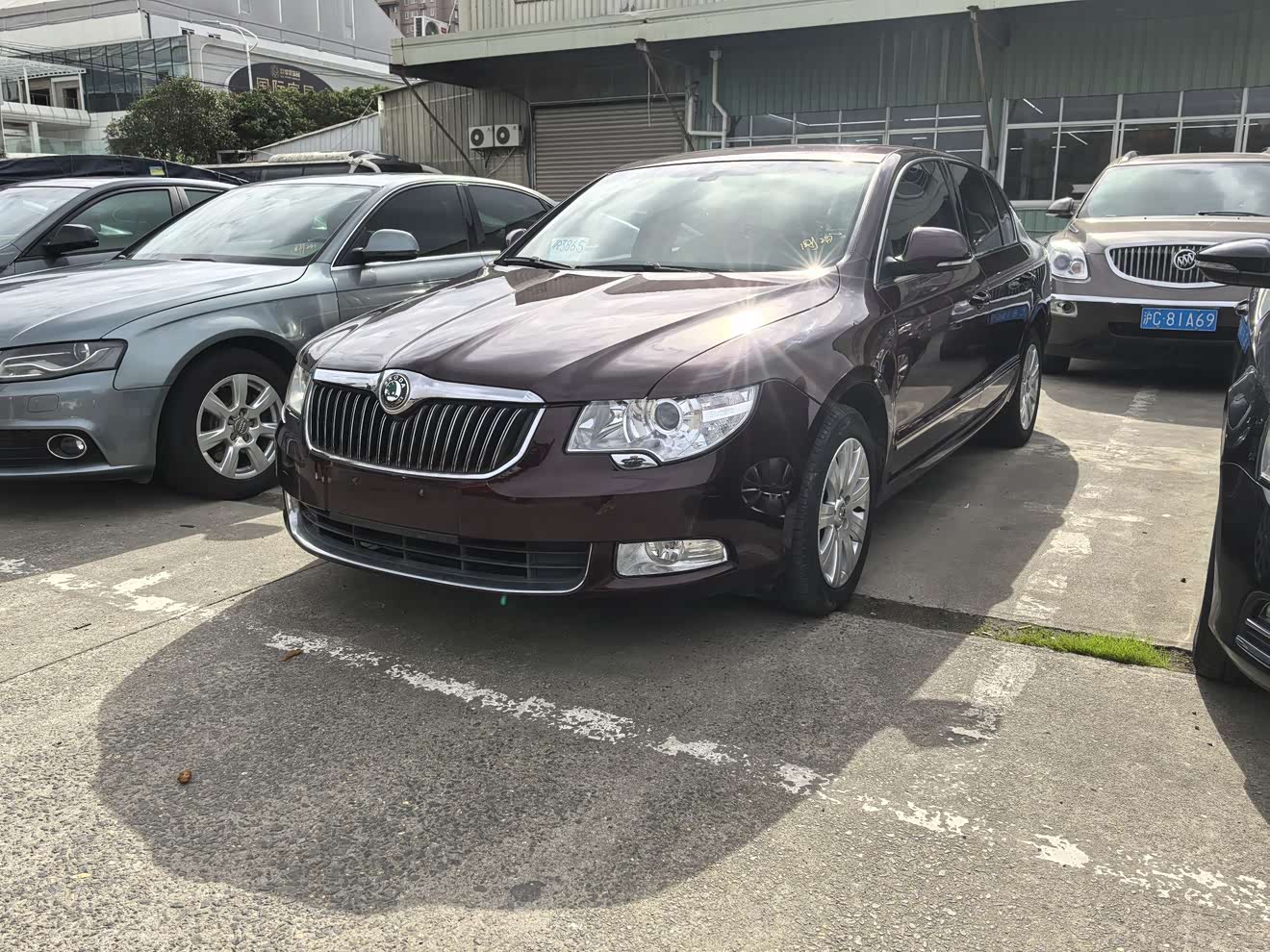 Skoda Superb 2011 Skoda Superb 2011 immagine di auto
