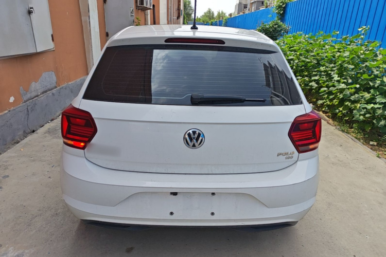 Volkswagen Polo 2020 car image #6