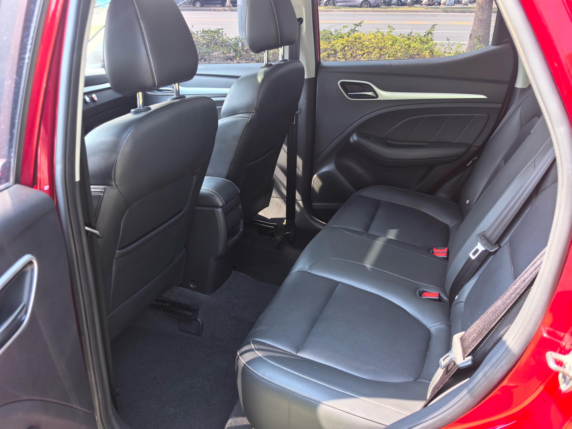 MG ZS 2017 car image #6