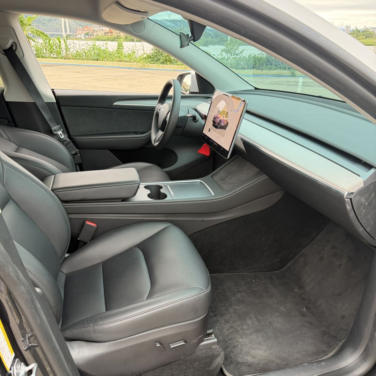Tesla Model Y 2024 #8 Tesla Model Y 2024 immagine di auto #8