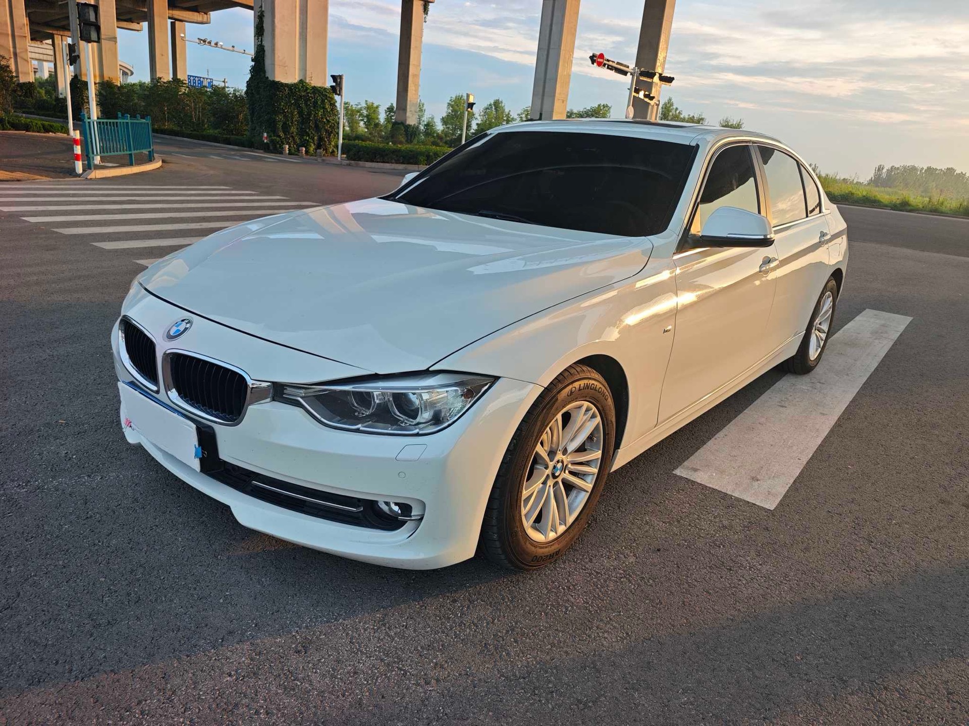 BMW 3 Series 2015 BMW 3 Series 2015 car image