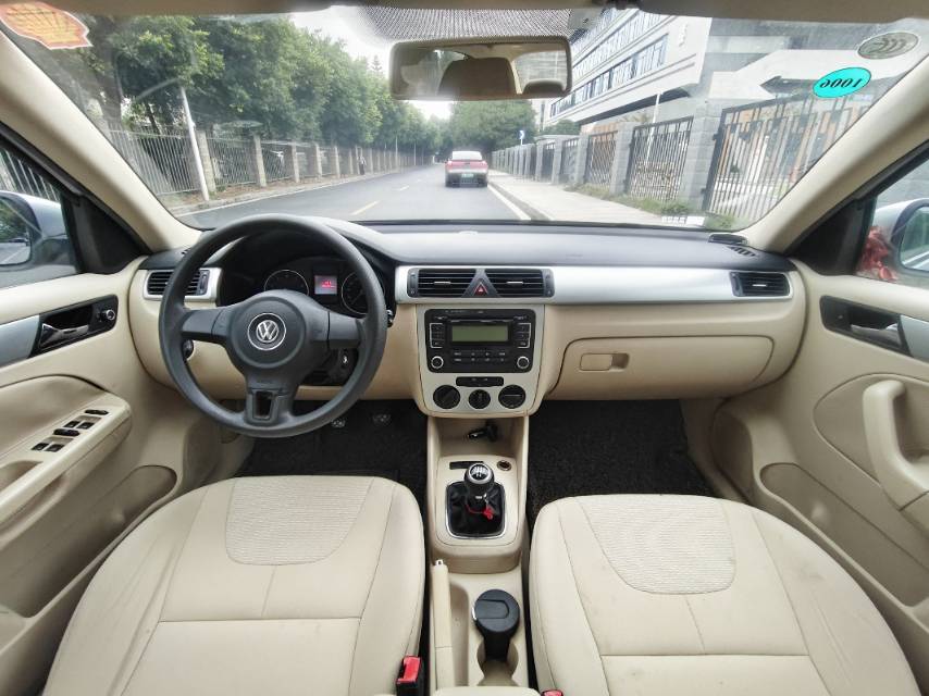 Volkswagen Bora 2010 car image #9