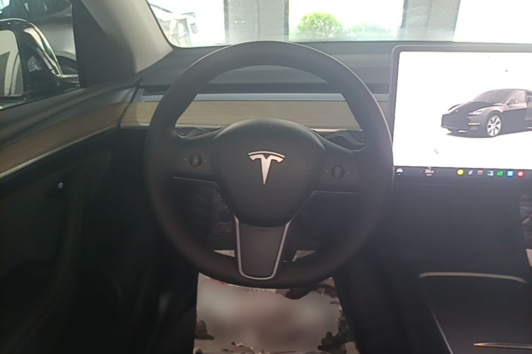 Tesla Model Y 2022 #11 Tesla Model Y 2022 car image #11