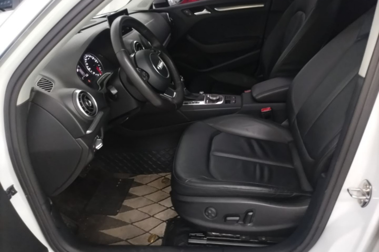 Audi A3 2015 car image #15