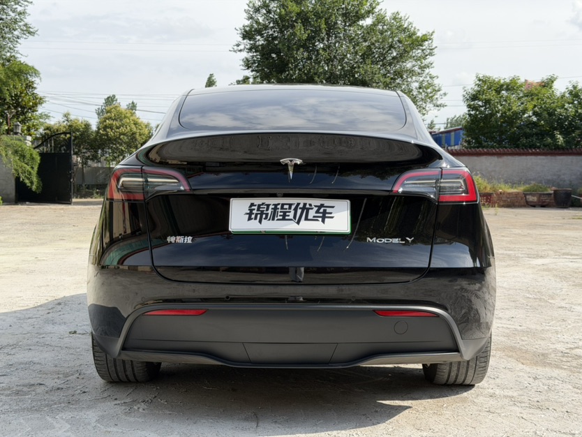 Tesla Model Y 2023 #7 Tesla Model Y 2023 car image #7
