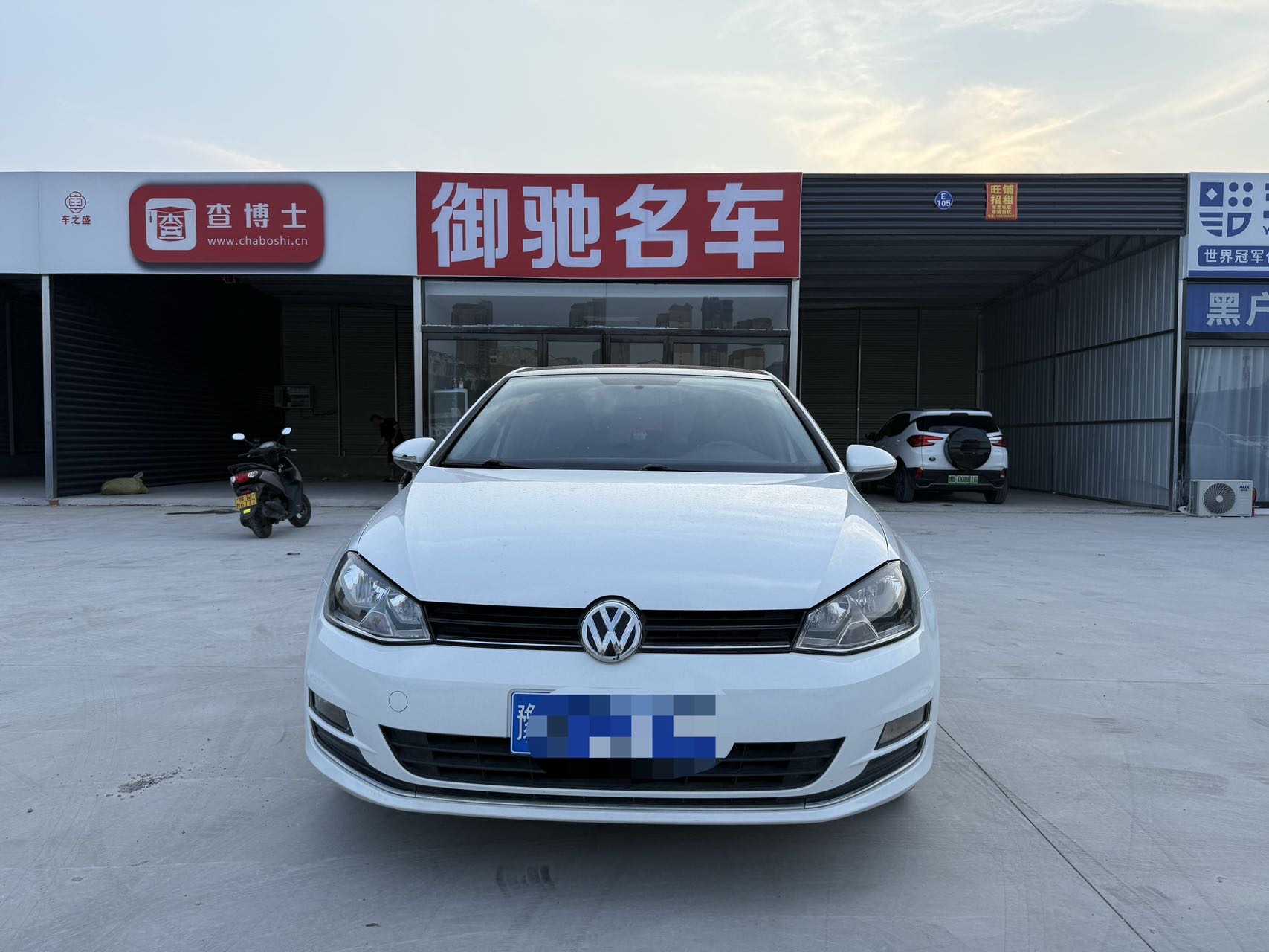 Volkswagen Golf 2016 car image #2