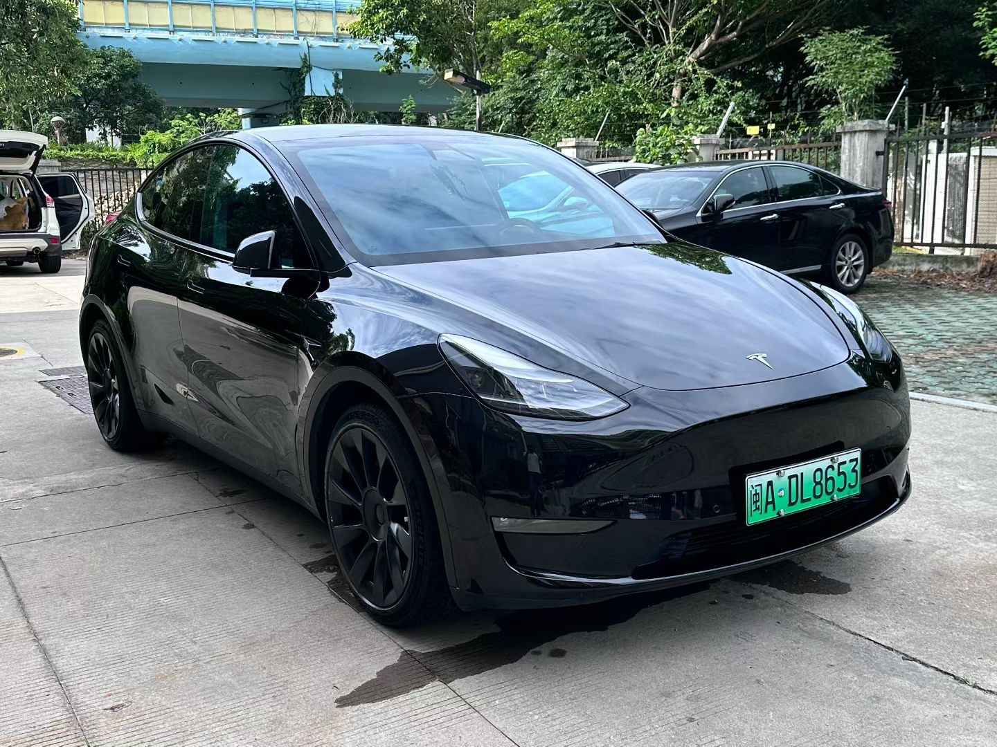 Tesla Model Y 2022 #3 Tesla Model Y 2022 car image #3