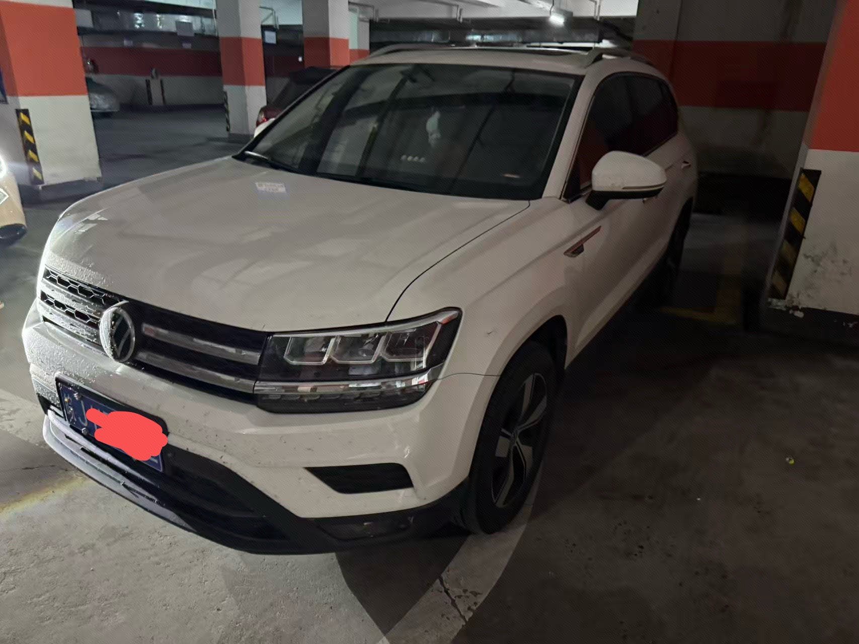 2022 immagine di auto 