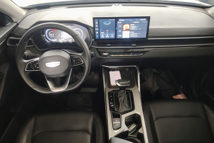 GEELY Emgrand 2024 car image #11