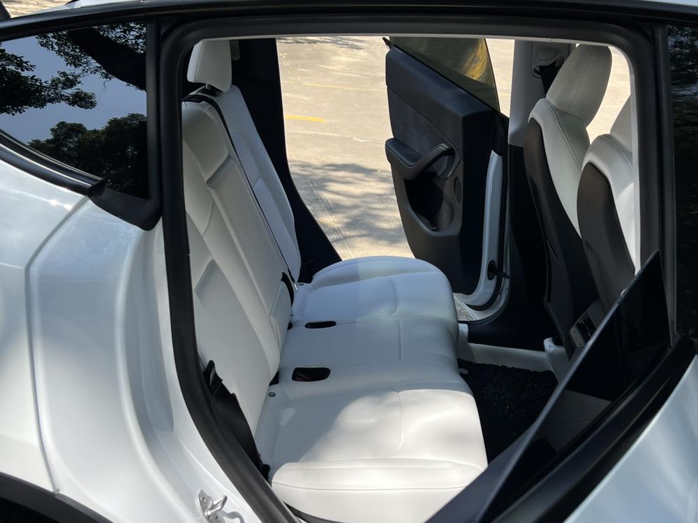 Tesla Model Y 2024 #22 Tesla Model Y 2024 car image #22