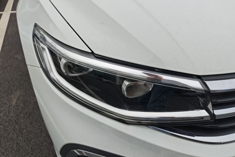 Volkswagen Bora 2025 car image #8