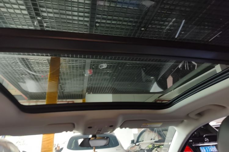 Audi Q3 2020 car image #20