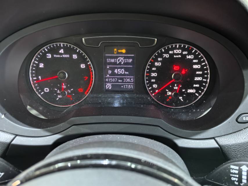 Audi Q3 2019 #6 Audi Q3 2019 car image #6