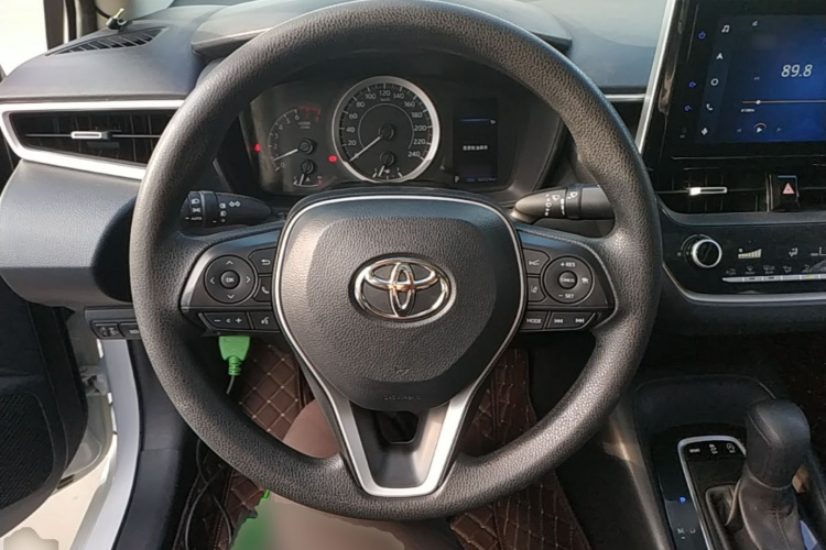 Toyota Corolla 2020 car image #11