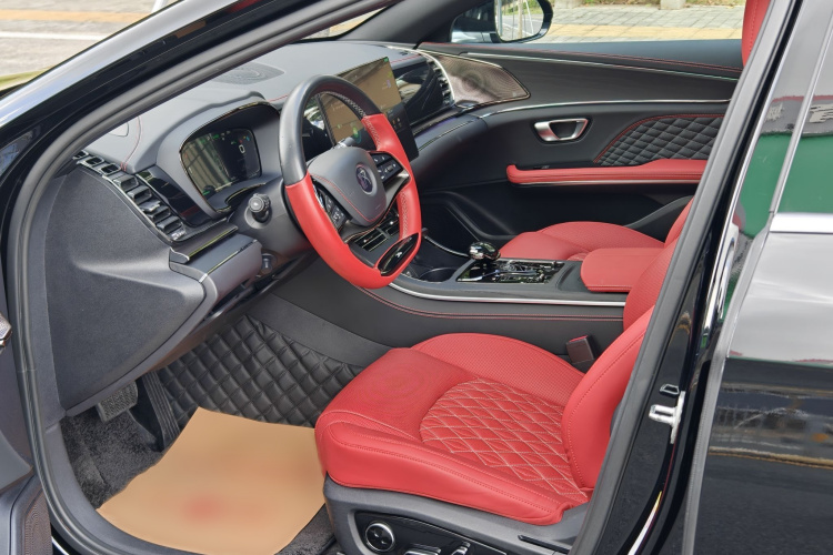 BYD Han 2021 car image #13